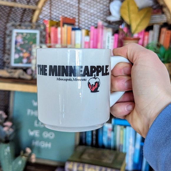 Vintage Minneapolis Minnesota The Minneapple Small White Ceramic Coffee Cup Mug - Picture 7 of 7